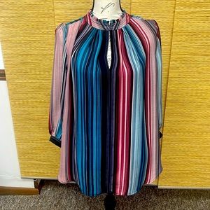 Light, long sleeved blouse